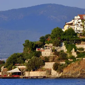 ece-boutique-hotel-sovalye-island.turkeyfethiyehotels.com/